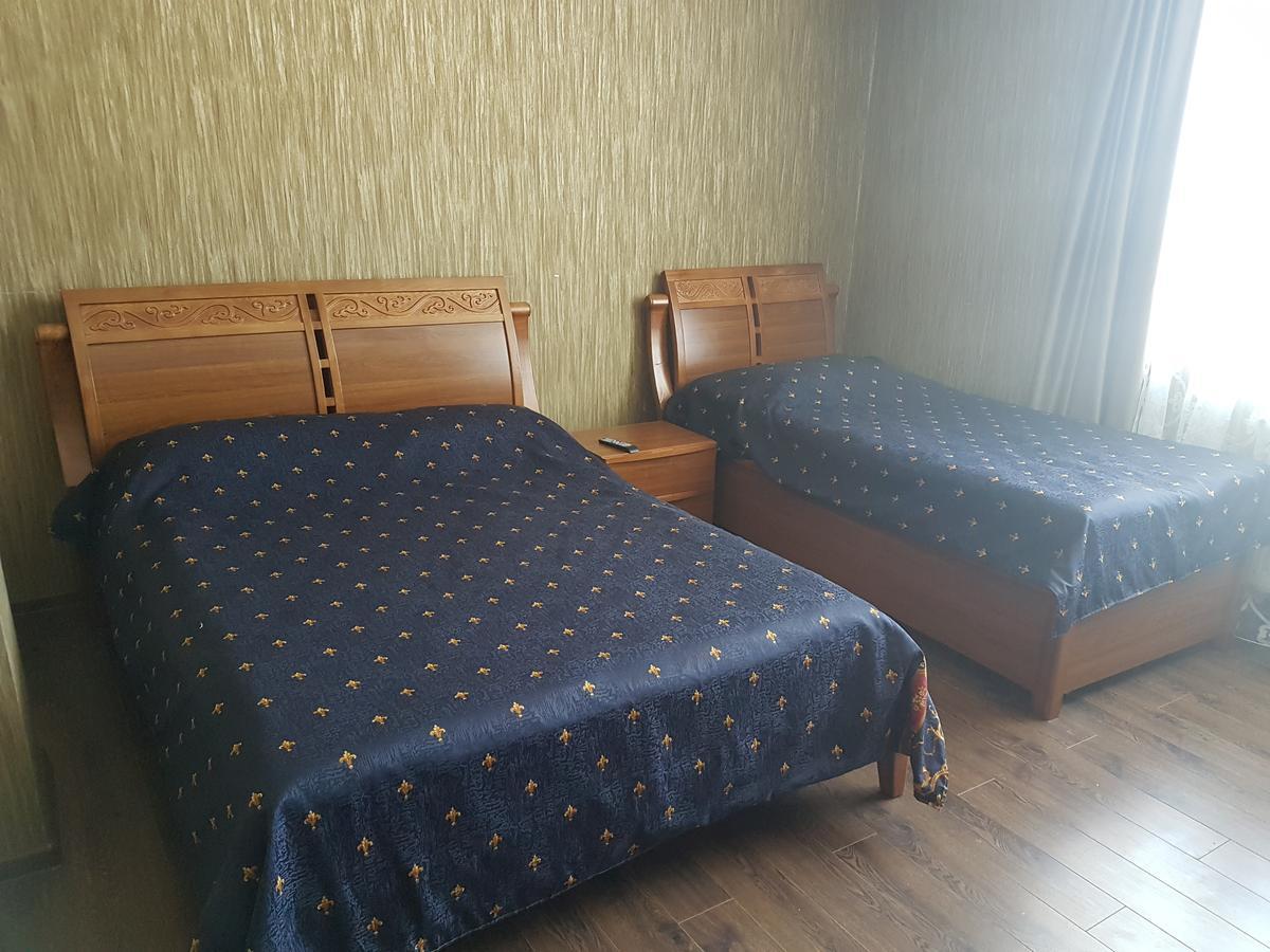 Hotel In Bakuriani Eksteriør billede