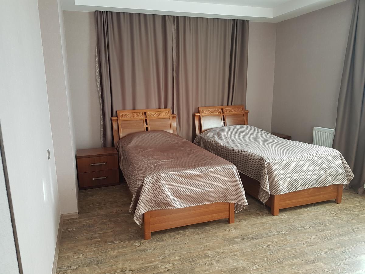 Hotel In Bakuriani Eksteriør billede