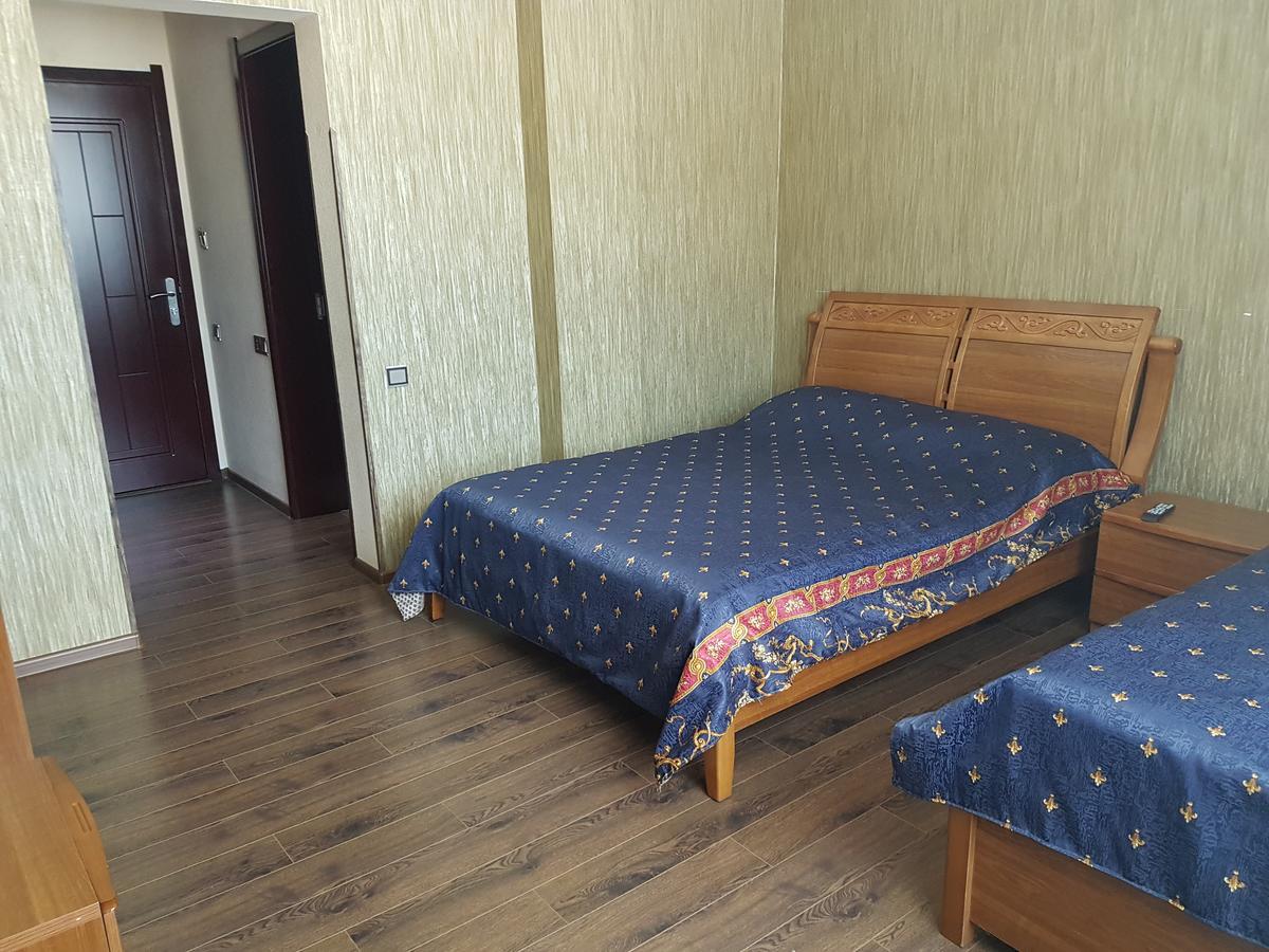 Hotel In Bakuriani Eksteriør billede